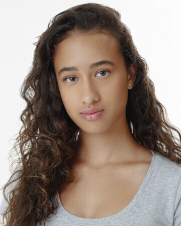 DAIANA SANTOS