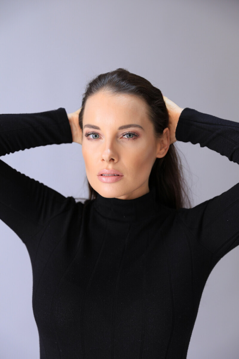 AGNES ZOLYOMI
