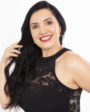 CARLA MACEROU
