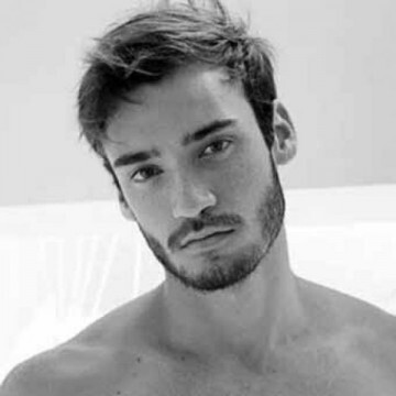 Alex L