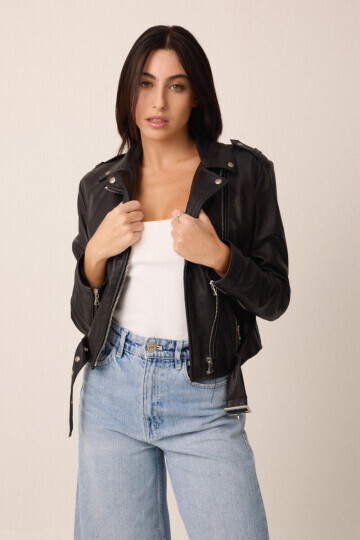 Foto em Polaroids, de LUANA NASTAS