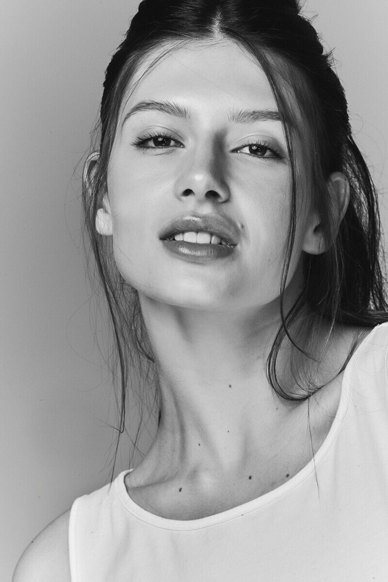 Victoria Komorowski - foto 2