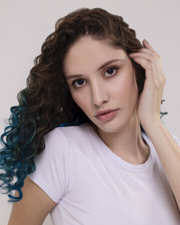 Bea Ferrarii