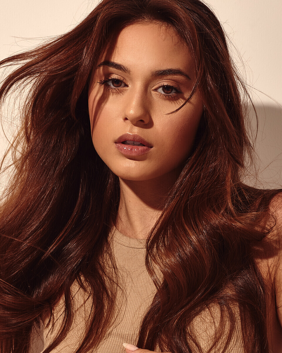 LAURA HENNING - foto 5